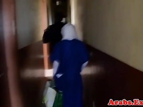 Hijab dressed in arab gets throatfucked